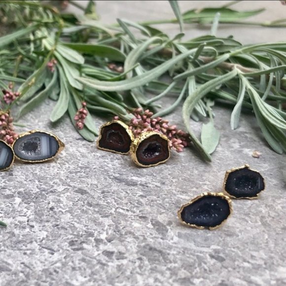 Black Natural Geode 18K Gold Stud Earrings - Picture 2 of 3